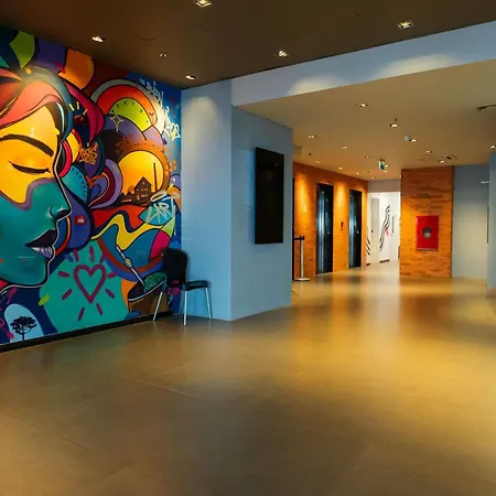 Ibis Budget Porto Alegre - Super Economico
