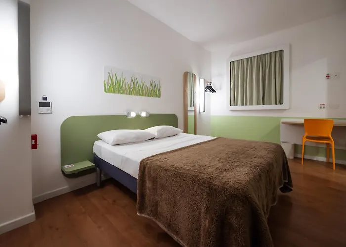Hotel Ibis Budget - Super Economico Porto Alegre