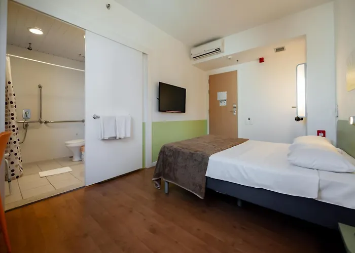 Ibis Budget - Super Economico Hotel