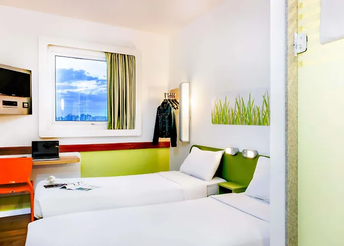 Ibis Budget Porto Alegre - Centro Historico, Proximo Ao Mercado Publico, Ao Cais Maua E A Rodoviaria Hotel